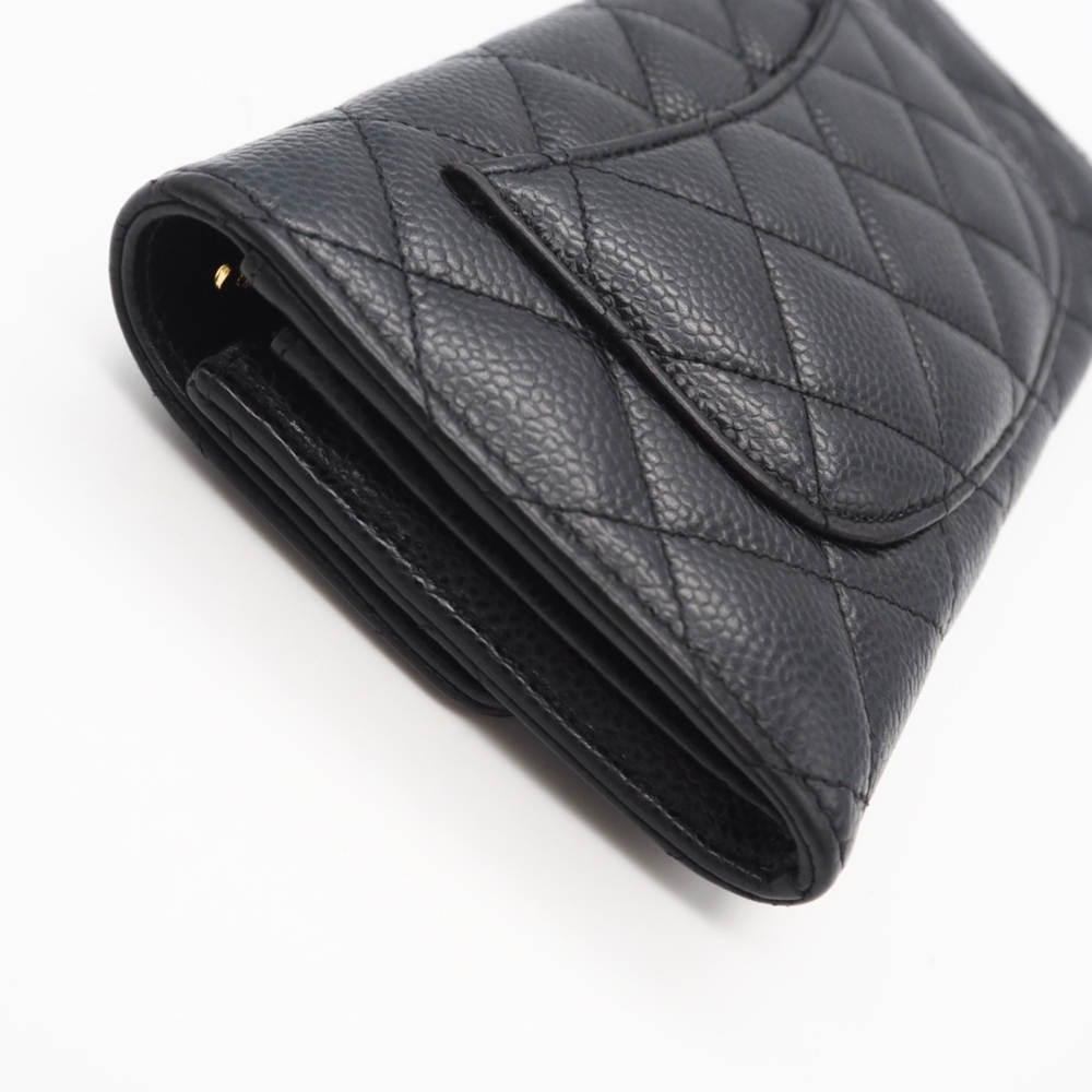 CHANEL Authentic Black Caviar Leather Wallet - Picture 4 of 14